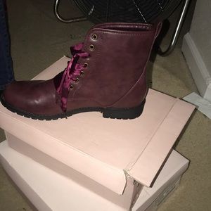 Cognac boots